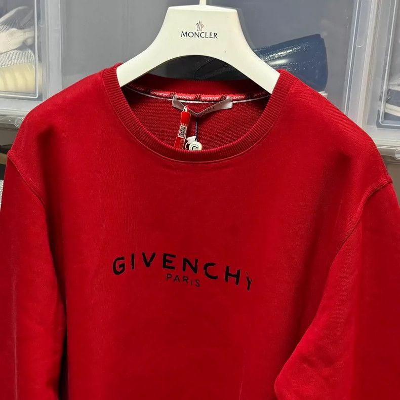 Givenchy Givenchy Distressed Printed Letter Logo Round Neck Sweatsh Size US S / EU 44-46 / 1 - 2 Thumbnail