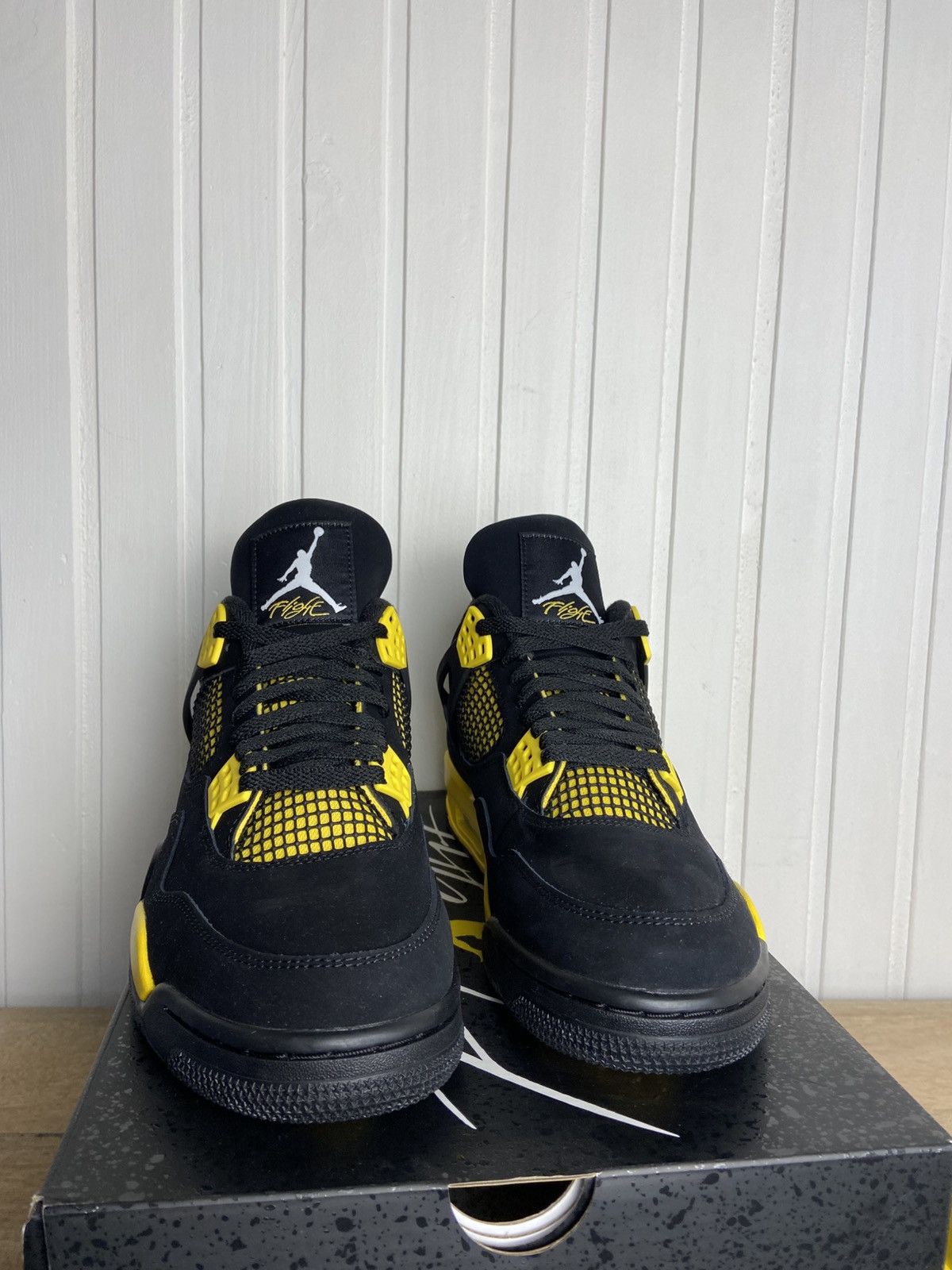 Jordan Brand New Jordan 4 Retro "Thunder" 2023 authentic size 11US Size US 11 / EU 44 - 3 Thumbnail