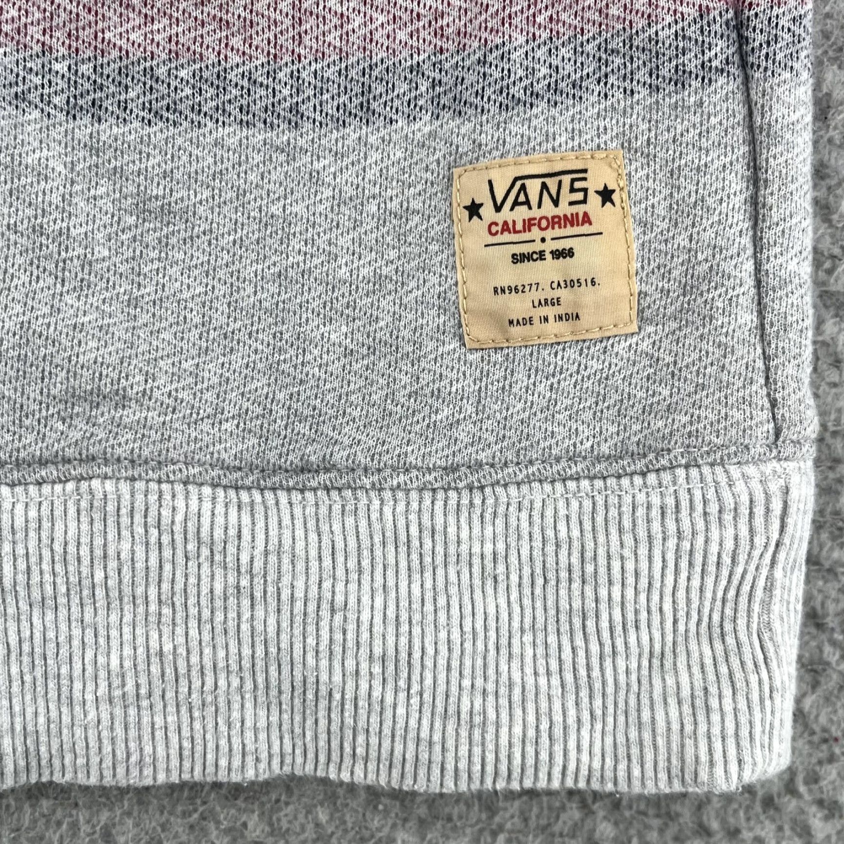 Vans VANS Crew Neck Sweater Mens Large Gray Preppy 90s Skate Surf Minimalist Academia Shirt, Mens, Gray, 90s, Preppy, City, Vintage? Size US L / EU 52-54 / 3 - 5 Thumbnail