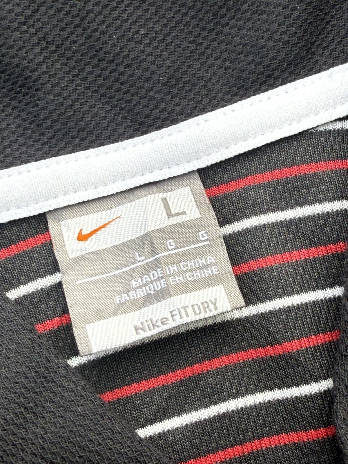 Nike 90’s NIKE COURT RARE SWOOSHLOGO Y2K RETROVINTAGE TEE TSHIRT Size US L / EU 52-54 / 3 - 8 Thumbnail