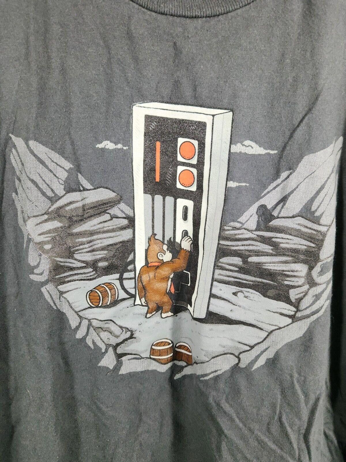 Designer Fury Donkey Kong NES Nintendo Controller Grey T-Shirt Size L Size US L / EU 52-54 / 3 - 2 Thumbnail