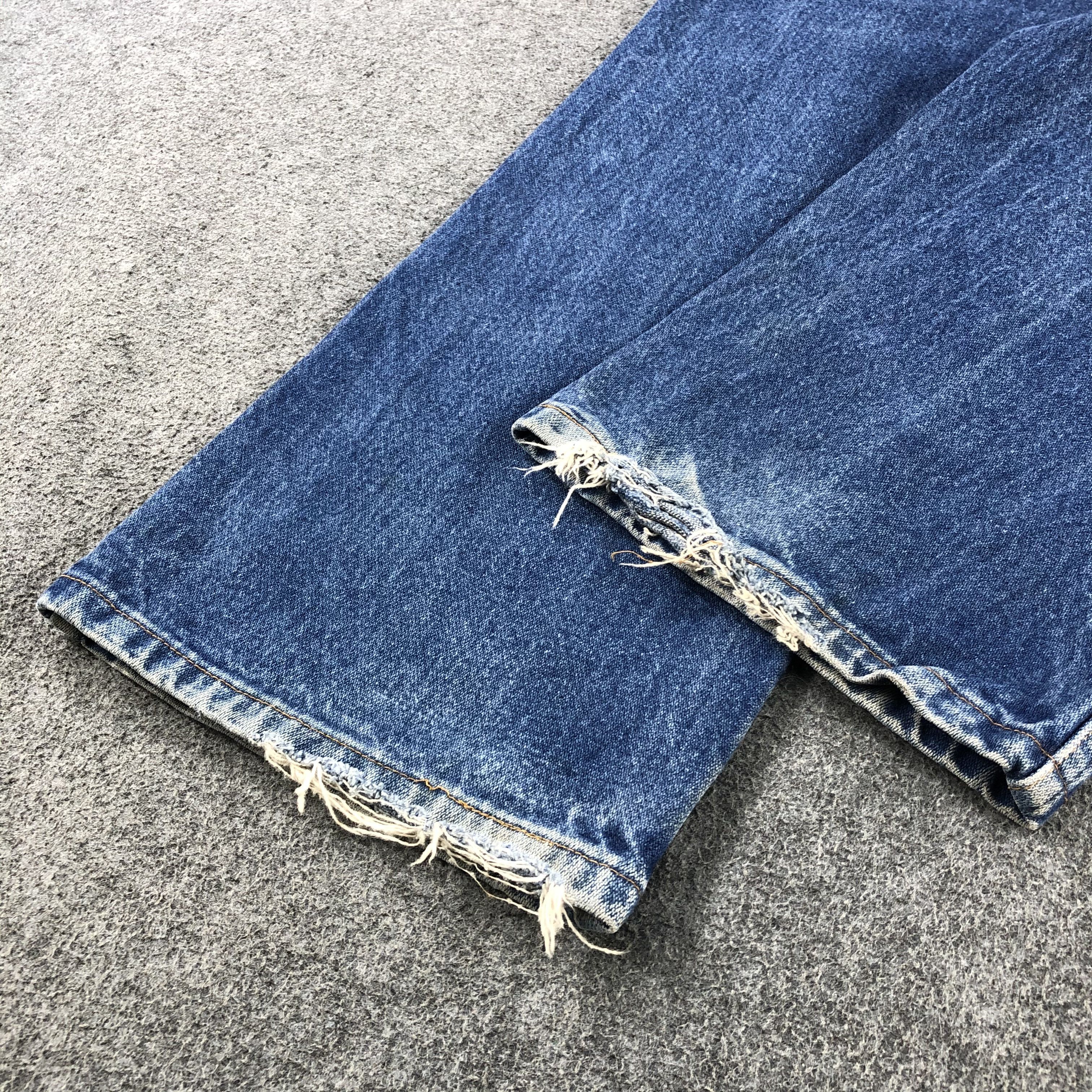 Vintage Vintage Blue Wash Wrangler Jeans-J2342 Size US 40 / EU 56 - 6 Thumbnail
