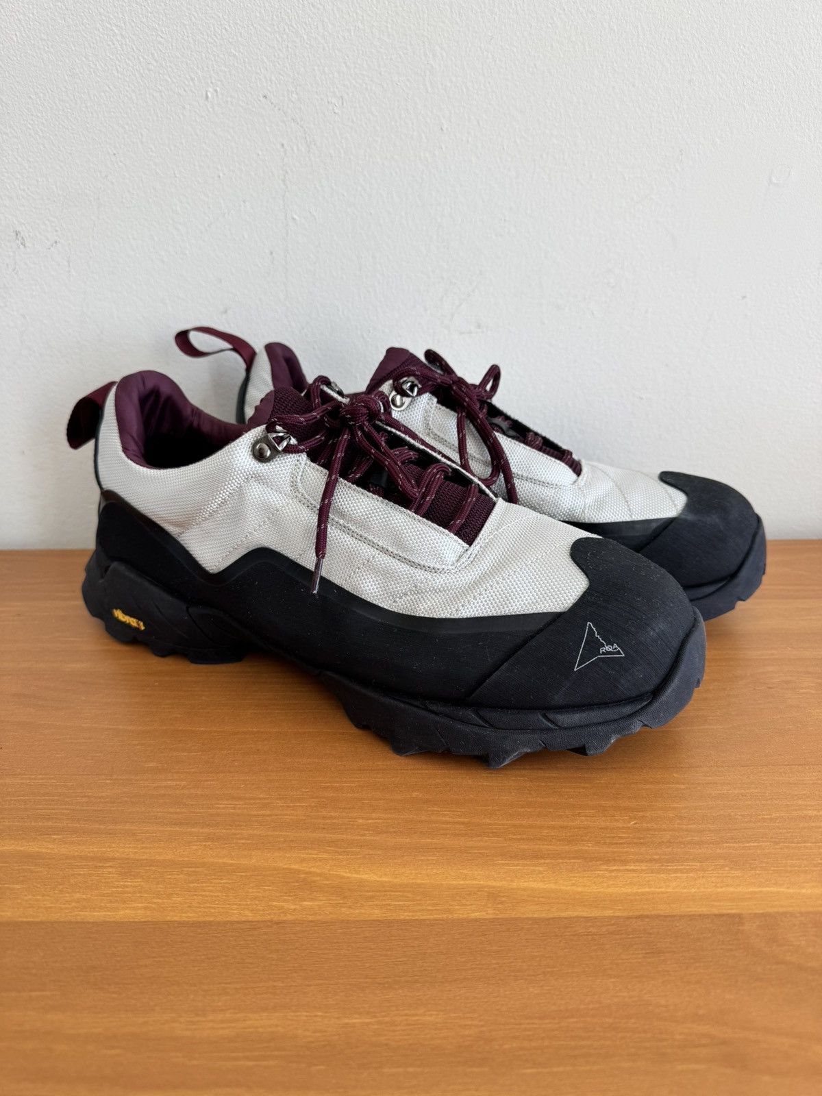 ROA × Vibram ROA Katharina Trail Hiking Shoes White/Maroon EU 45 