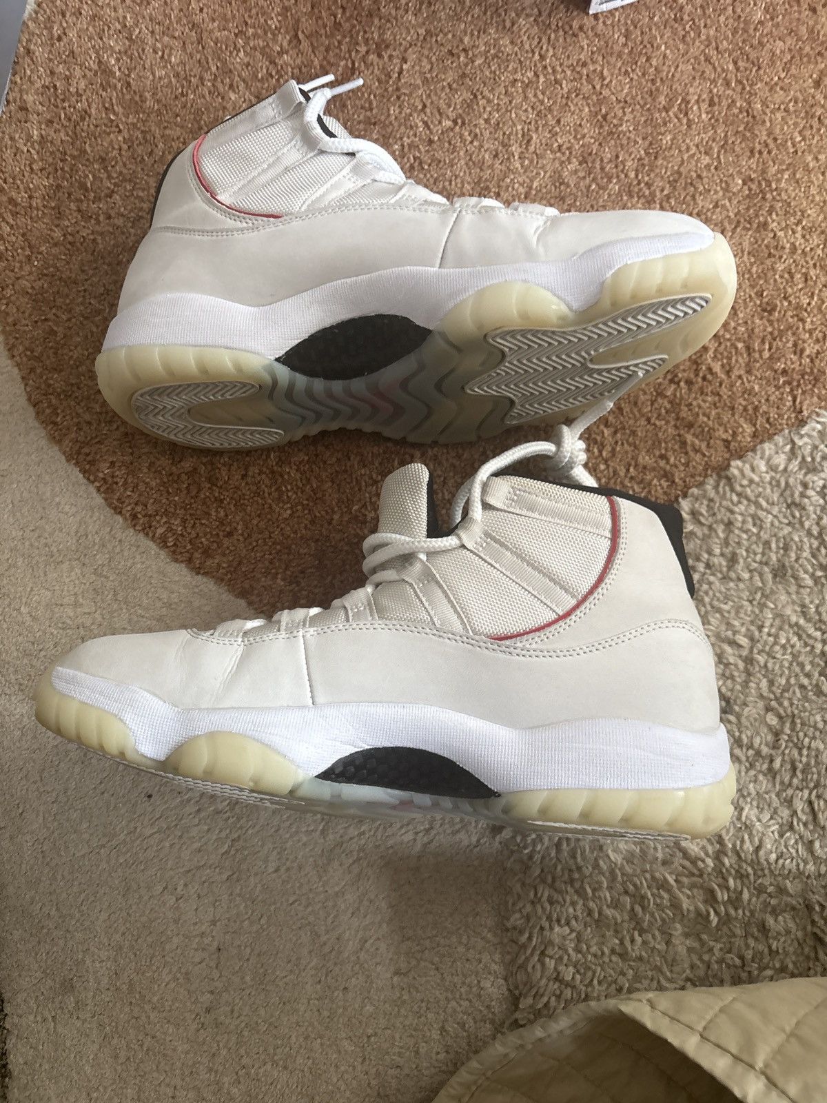 Jordan Brand Jordan 11 platinum tint SZ 10 Very clean Size US 10 / EU 43 - 2 Thumbnail