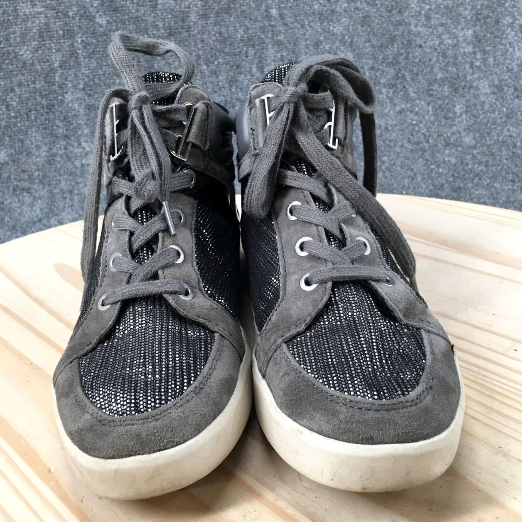 Calvin Klein Calvin Klein Shoes Womens High Top Sneakers Metallic Gray Suede Lace Up 8.5 39 US 8.5 UK 6 Mens Womens Girls Boys? Size M / US 6-8 / IT 42-44 - 6 Thumbnail