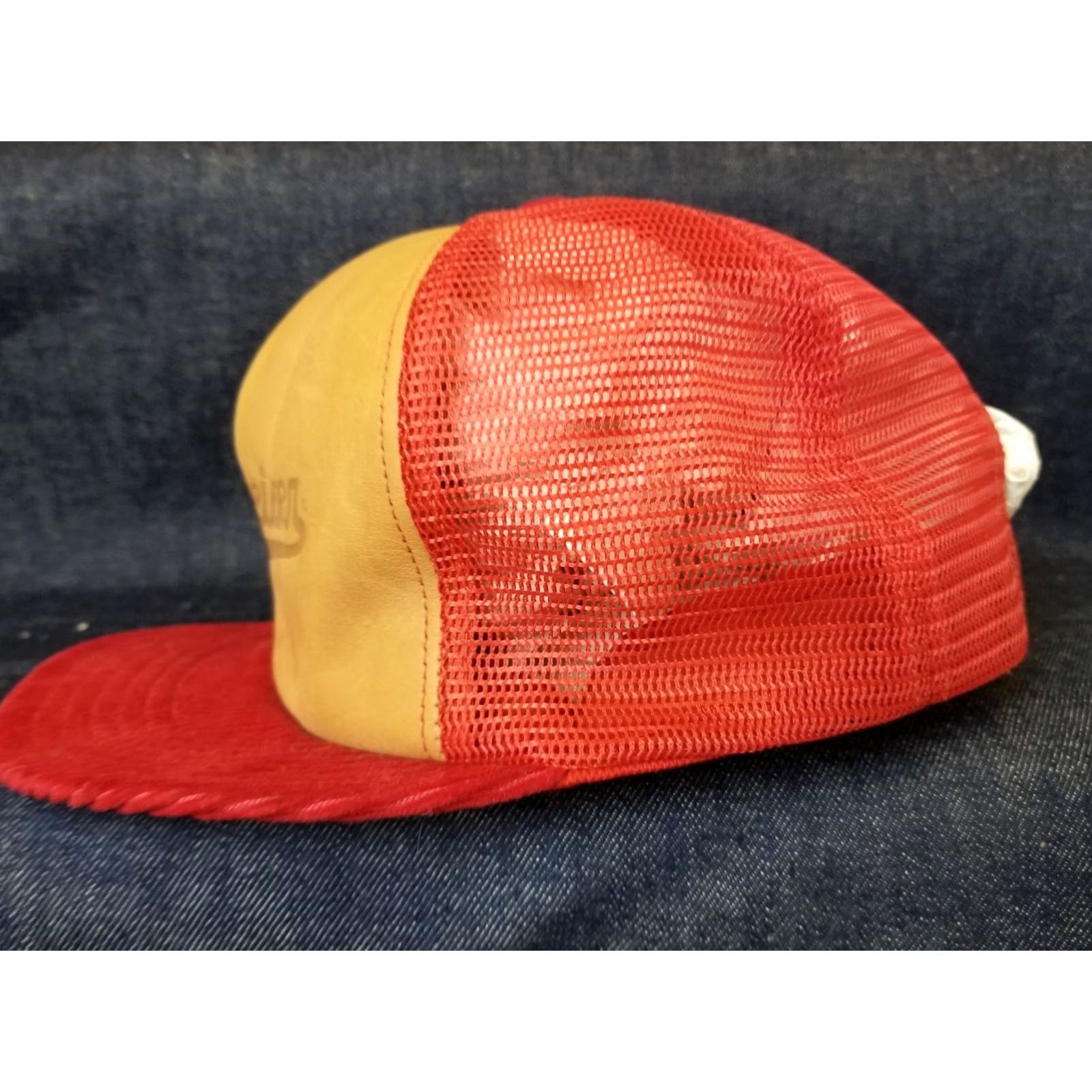 Budweiser VINTAGE Budweiser Trucker Hat Leather Red One Size Hats Men SZ One Size Hat Slim Camouflage Hip Hop Denim Leather 80's Style Mens Size ONE SIZE - 2 Thumbnail