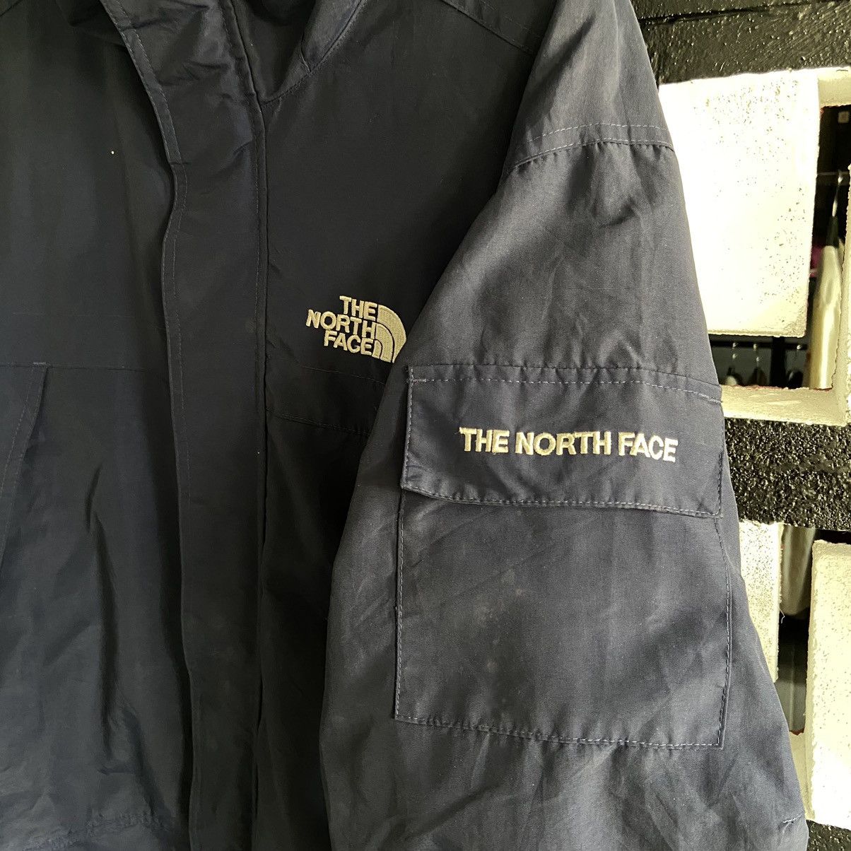 The North Face The north face side pocket Size US L / EU 52-54 / 3 - 2 Thumbnail