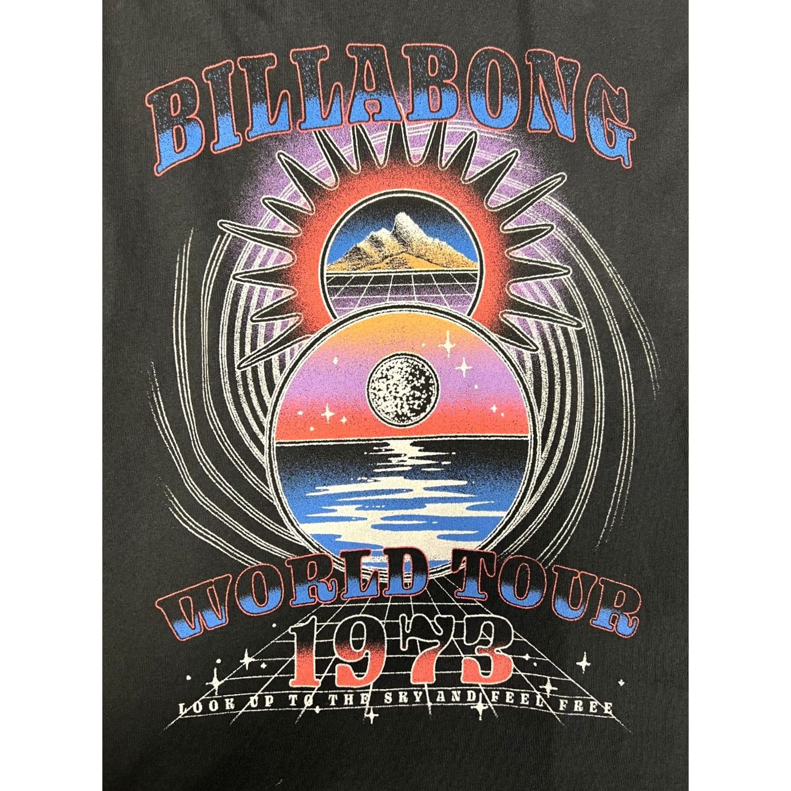 Billabong VINTAGE Billabong Shirt Womens Vary Black Women World Tour Graphic Print Tee S01 Size XS / US 0-2 / IT 36-38 - 4 Thumbnail