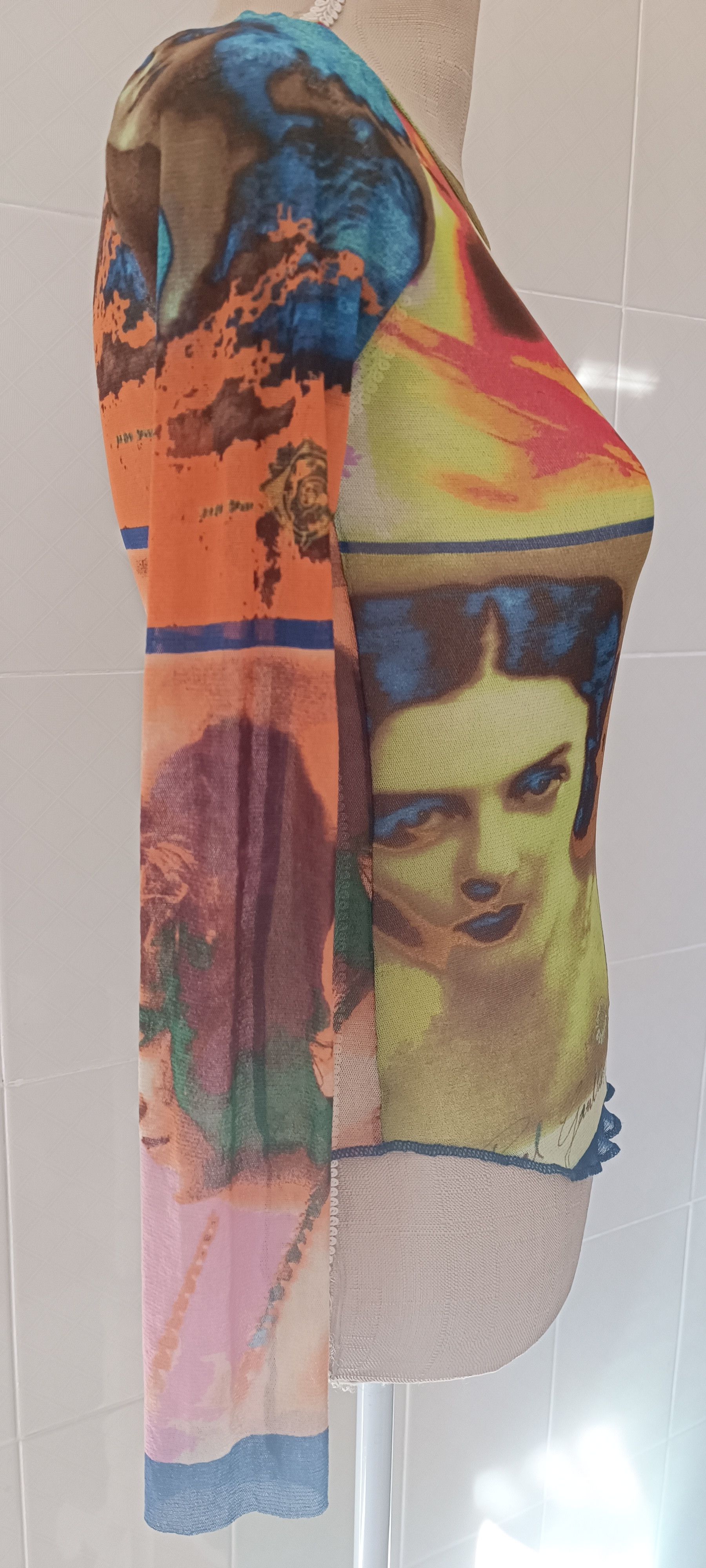 Top - Iconic print on women's frames 1920's