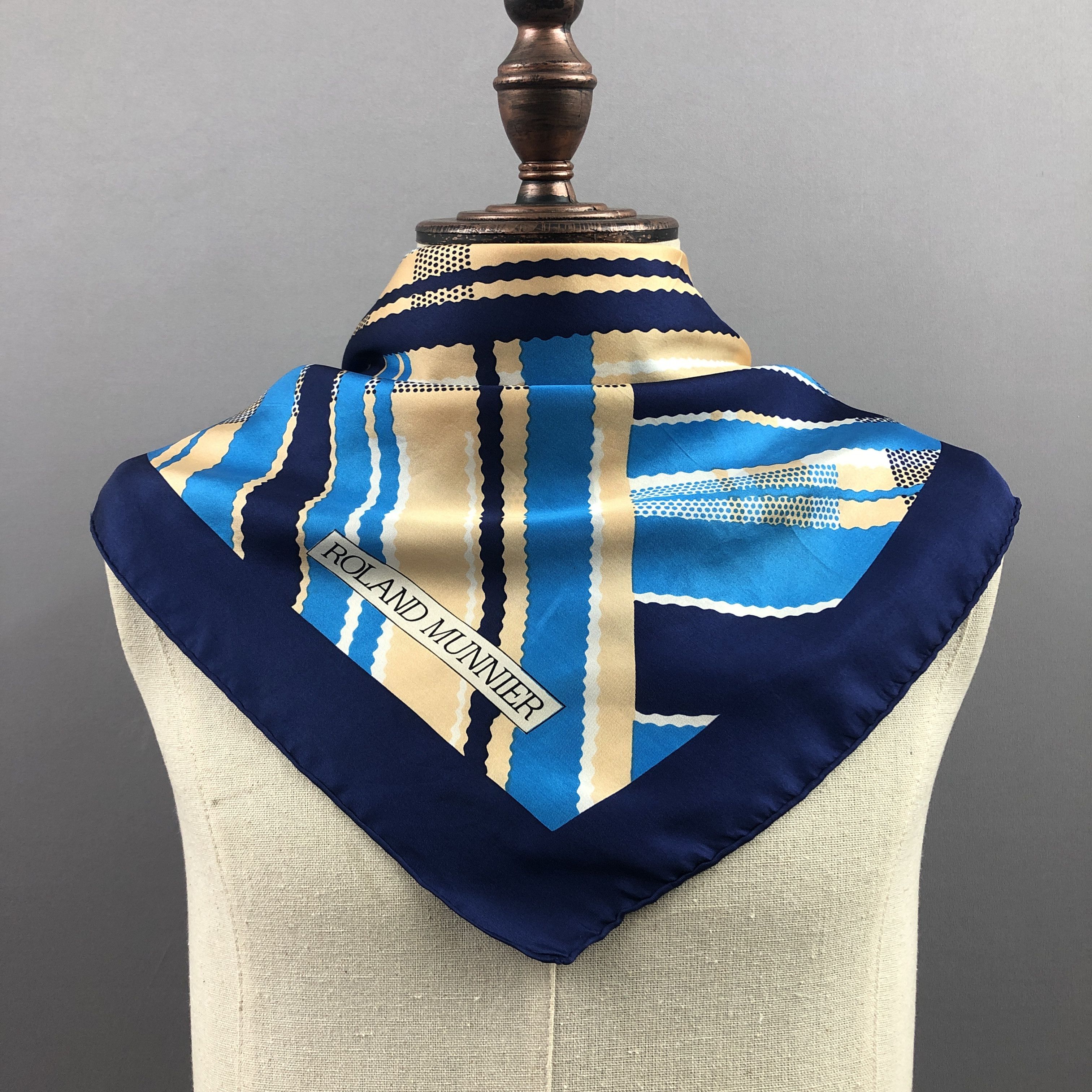 Other × Vintage Vintage Roland Munnier SILK Scarf Twill Stole Wraps Scarves Size ONE SIZE - 2 Thumbnail