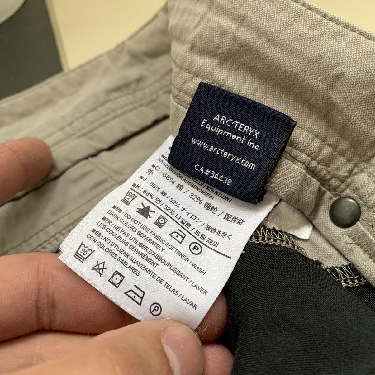 Arc'teryx Arcteryx Size US 34 / EU 50 - 11 Thumbnail