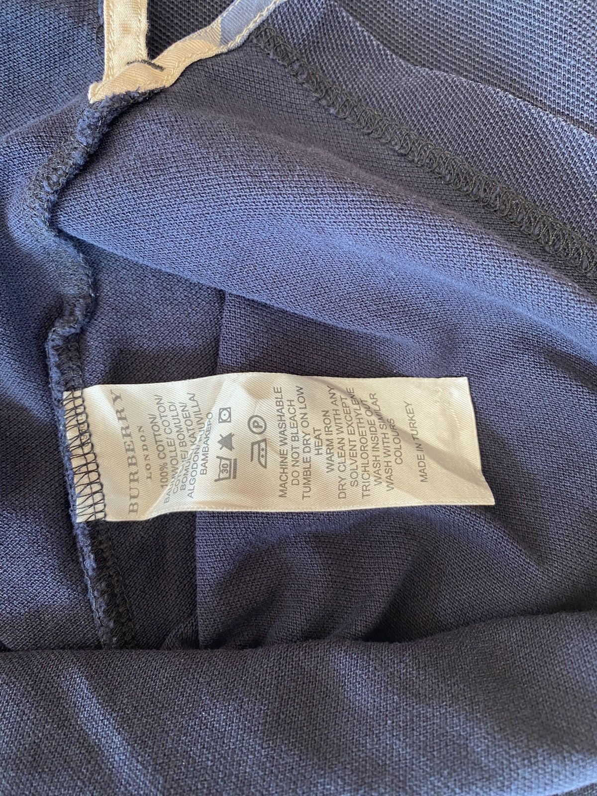 Burberry Burberry Polo Shirt x Vintage Size US L / EU 52-54 / 3 - 12 Thumbnail