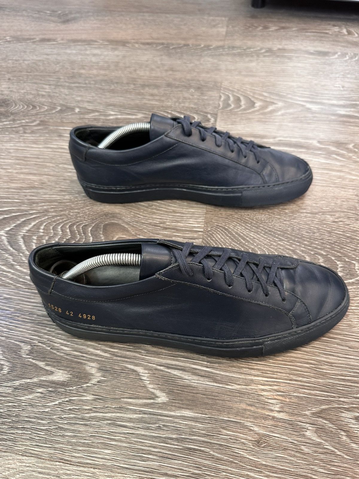 Common Projects Common Projects Leather Achilles Low Navy 42 Size US 9 / EU 42 - 2 Thumbnail