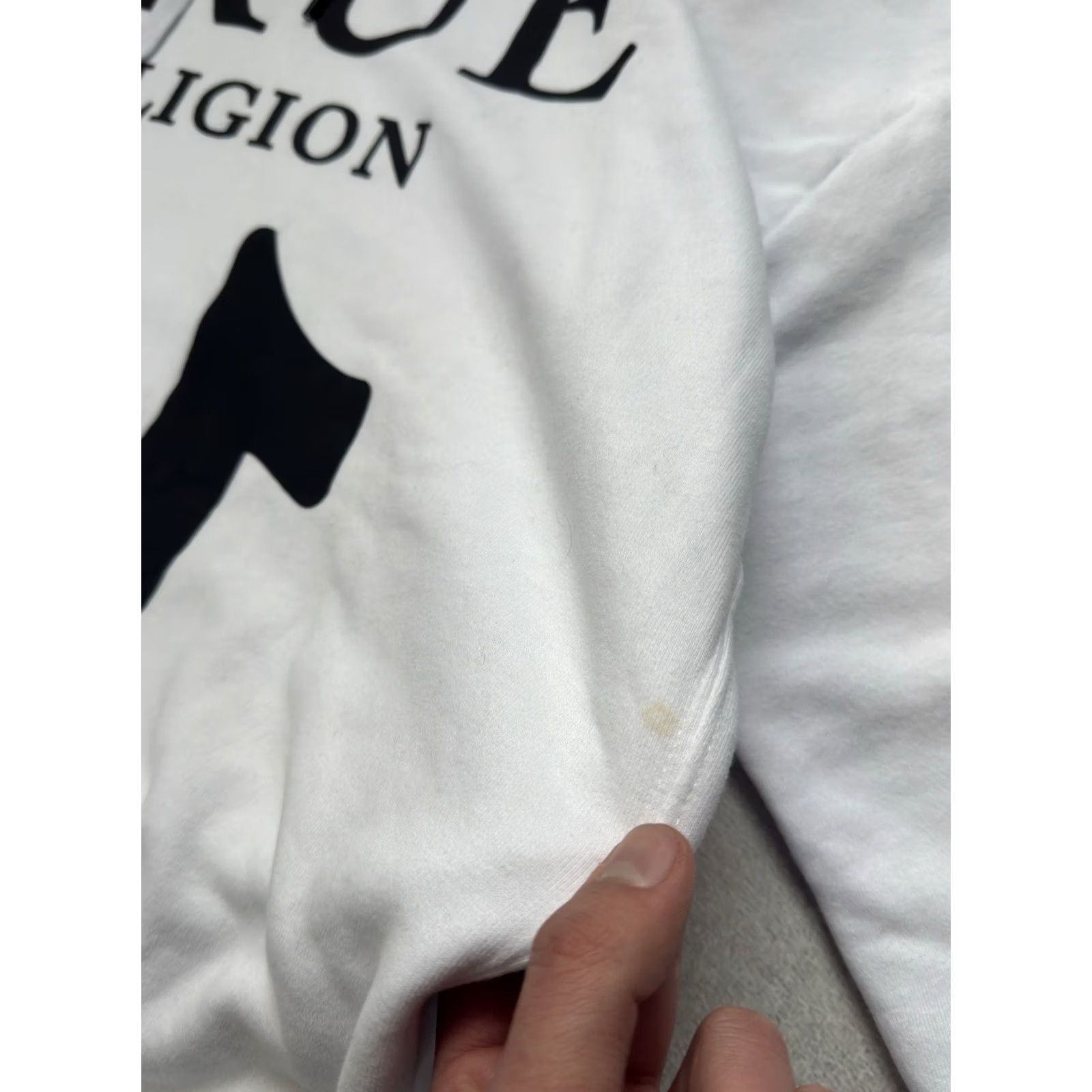 True Religion VINTAGE True Religion Hoodie Mens L White Logo 90s Y2K Big Logo Pullover Crew Neck Streetwear Fashion Classic City Hip Hop USA Italy Modest Care Size US L / EU 52-54 / 3 - 5 Thumbnail