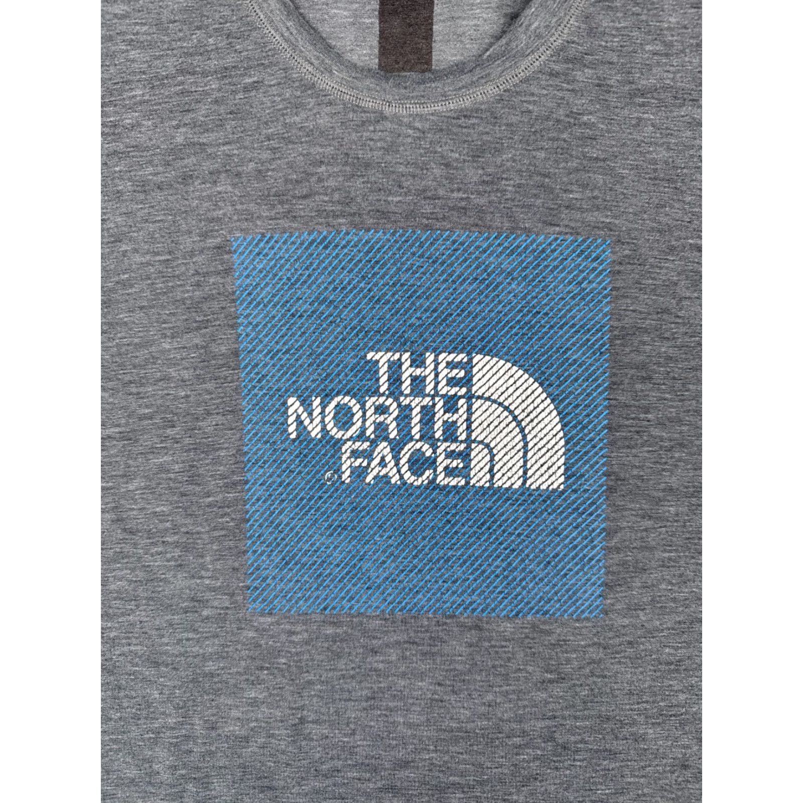 The North Face The North Face Shirt Men Small Gray Polyester Blend Crew Neck Vaporwick Reads Vintage: No (adjusted) Size US S / EU 44-46 / 1 - 6 Thumbnail