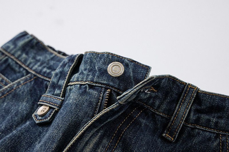 Vintage Men's American Vintage Blue Loose-Fit Straight-Leg Jeans Size US 32 / EU 48 - 4 Thumbnail