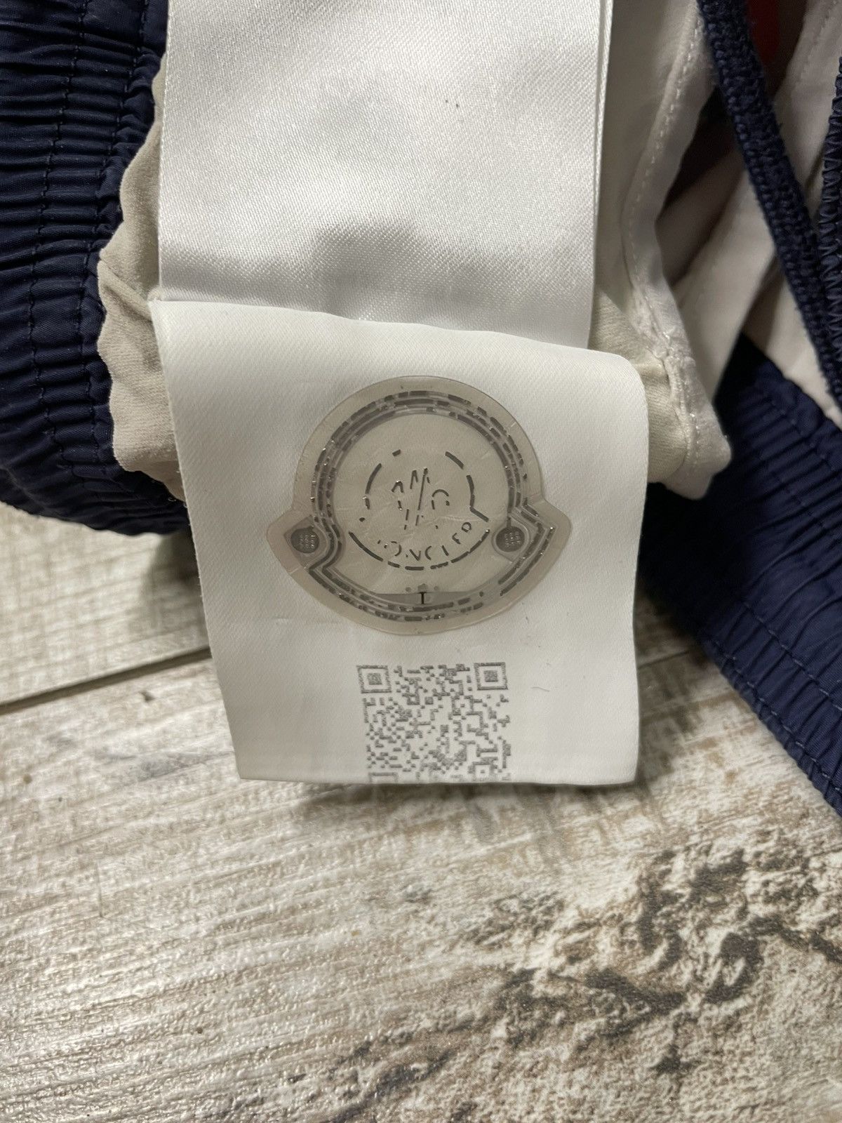 Moncler Moncler nylon short Size US 31 - 22 Thumbnail