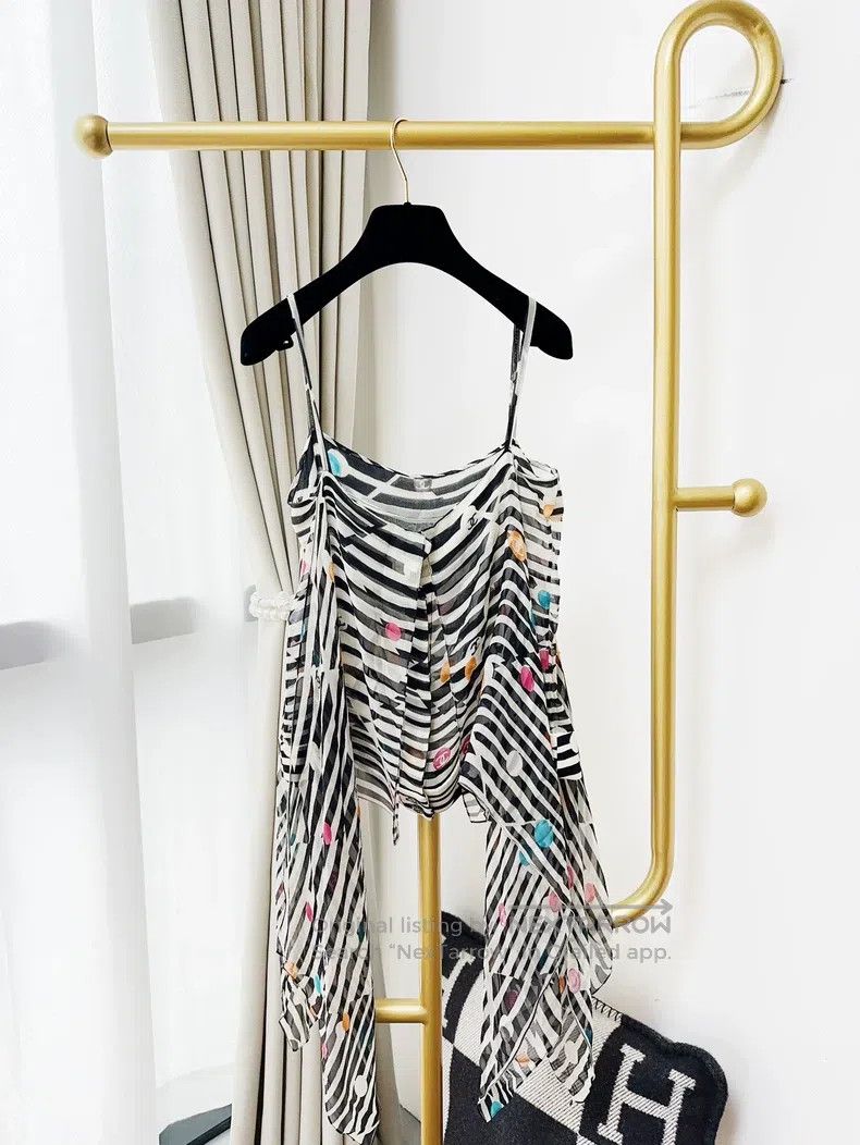 Chanel Chanel 24S Spring and Summer Vacation Series Show Zebra St Size XXS / US 00 / IT 34 - 3 Thumbnail