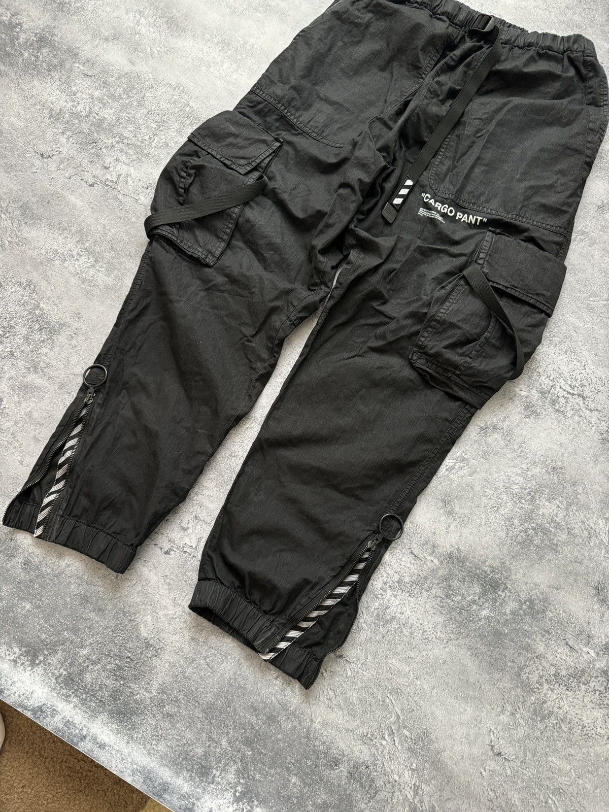 Off-White Off-White Parachute Cargo Pants “Cargo Pant” Black size 32 Size US 32 / EU 48 - 3 Thumbnail