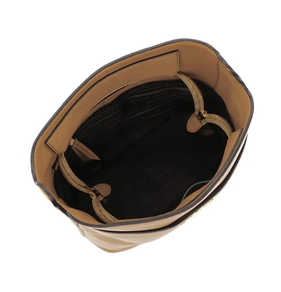 Prada o1srvl11e0624 Size: OS / Shoulder Bag in Brown Size ONE SIZE - 4 Thumbnail
