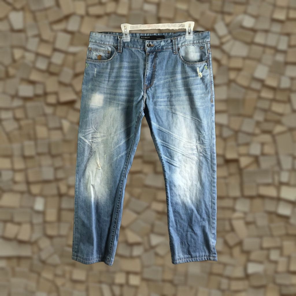 Rocawear Rocawear Mens Jeans Size 38 Mid Rise Straight Leg Medium Wash Blue Denim 5-Pocket Regular Belt Loops Blue Rocawear Brand Mens Jeans Size US 38 / EU 54 - 1 Thumbnail