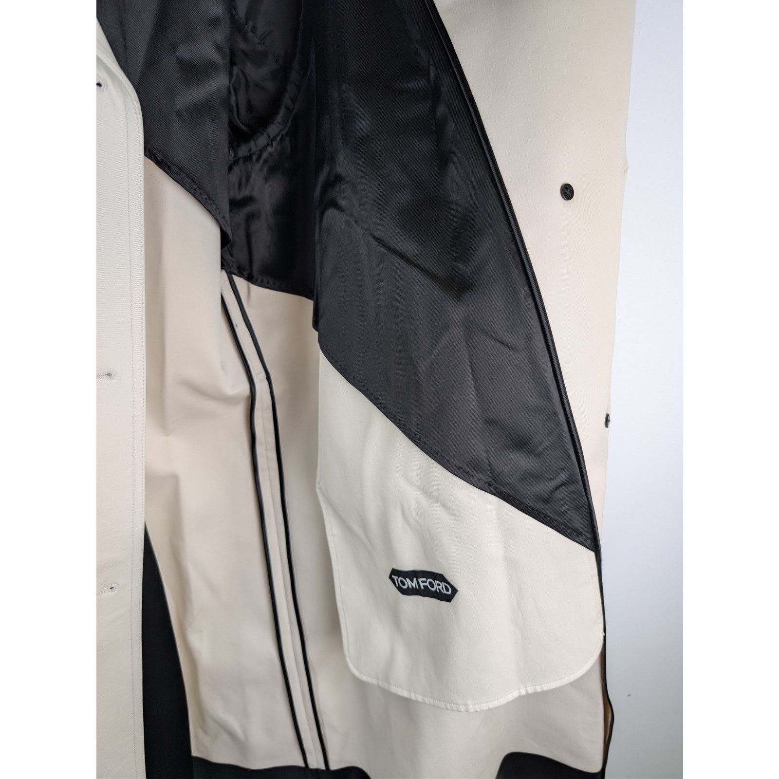 Tom Ford o1rshd1 CC20 Sportswear double-breasted leather coat White Size US M / EU 48-50 / 2 - 9 Thumbnail