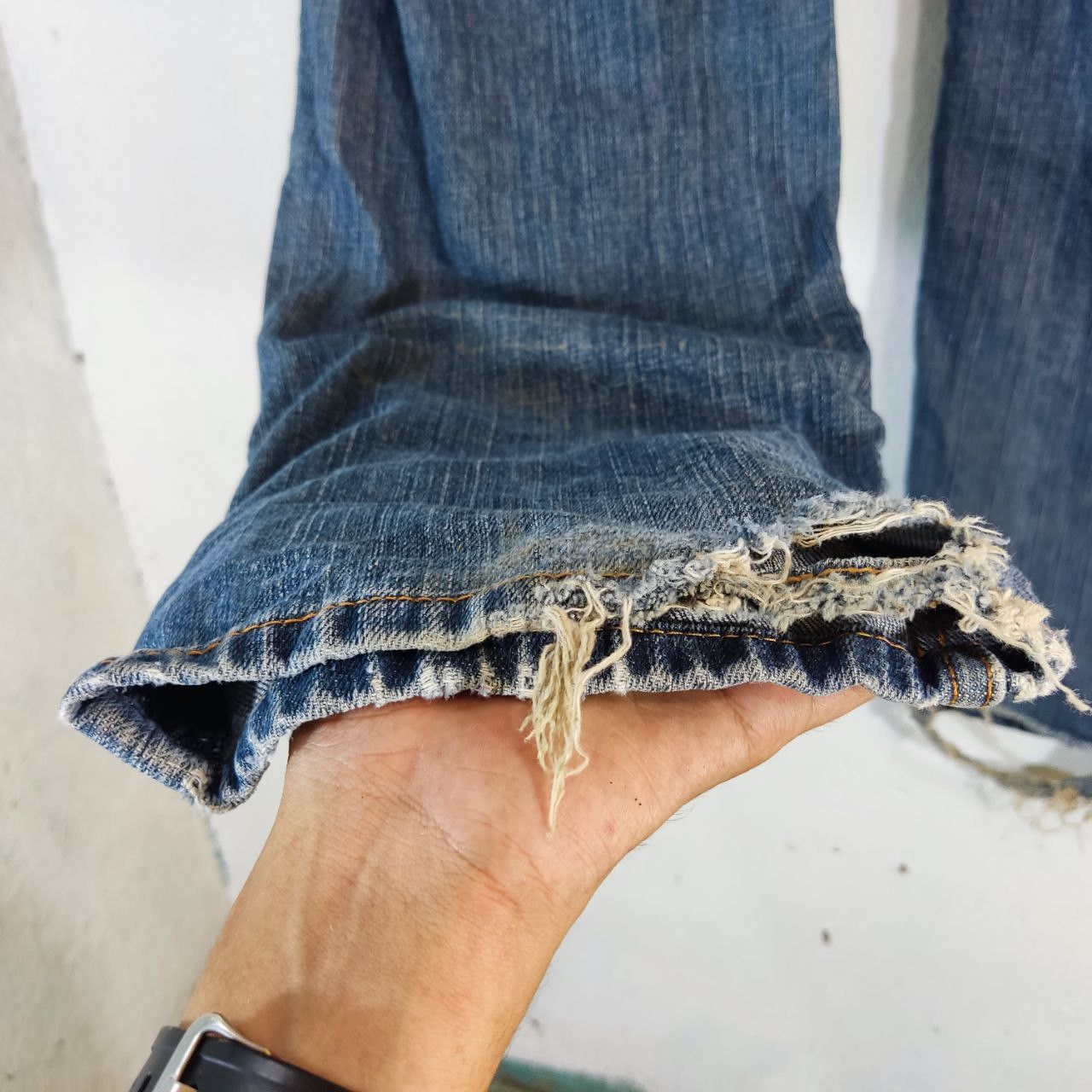 Levi's levis 505 regular fit slightly distressed denim Size US 39 - 4 Thumbnail
