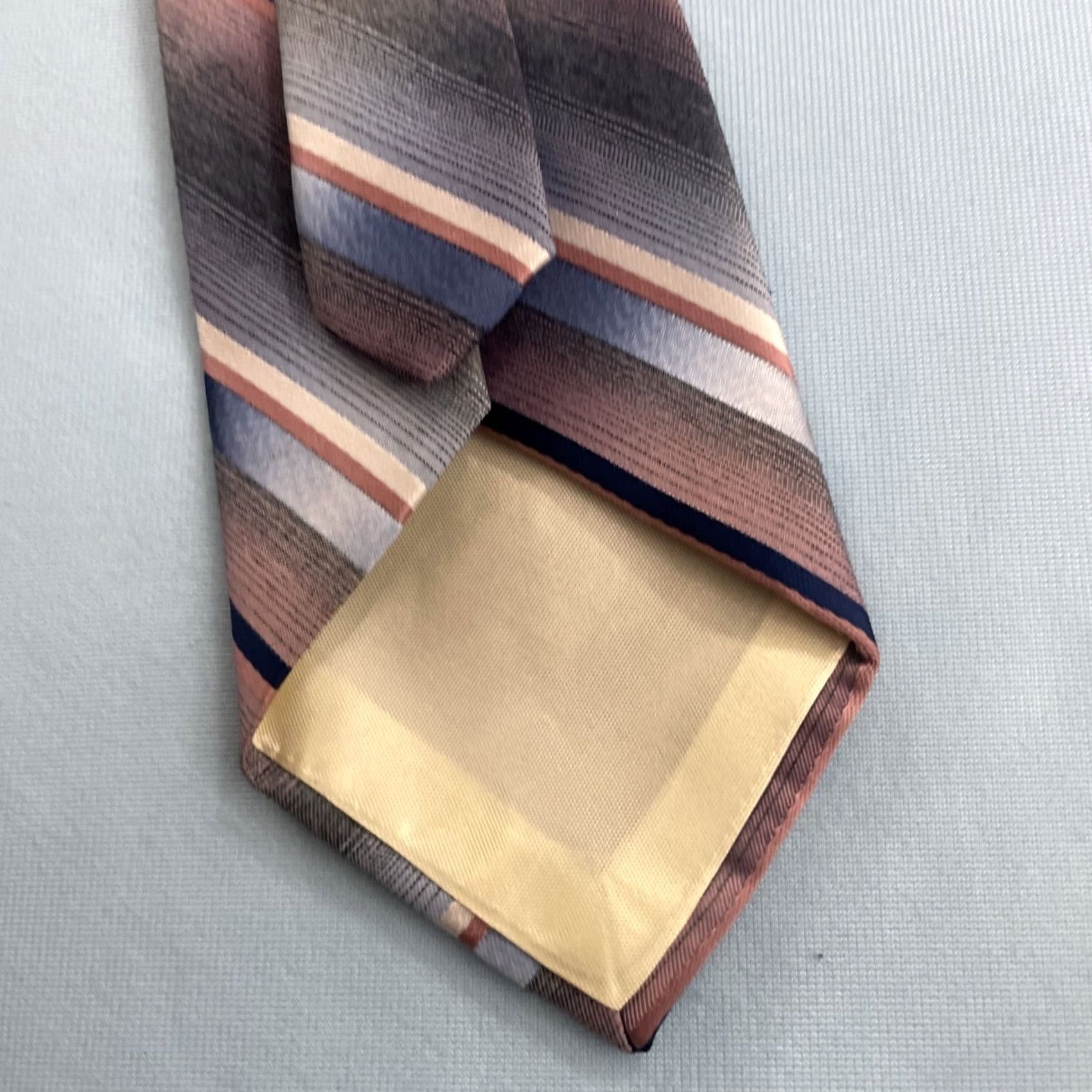 Pinko Towncraft Est 1927 Tie Polysilk Woven Striped Pink Salmon Blue Vtg 60s 3.5x58 Neckwear Tie Vintage Mens Size ONE SIZE - 7 Thumbnail