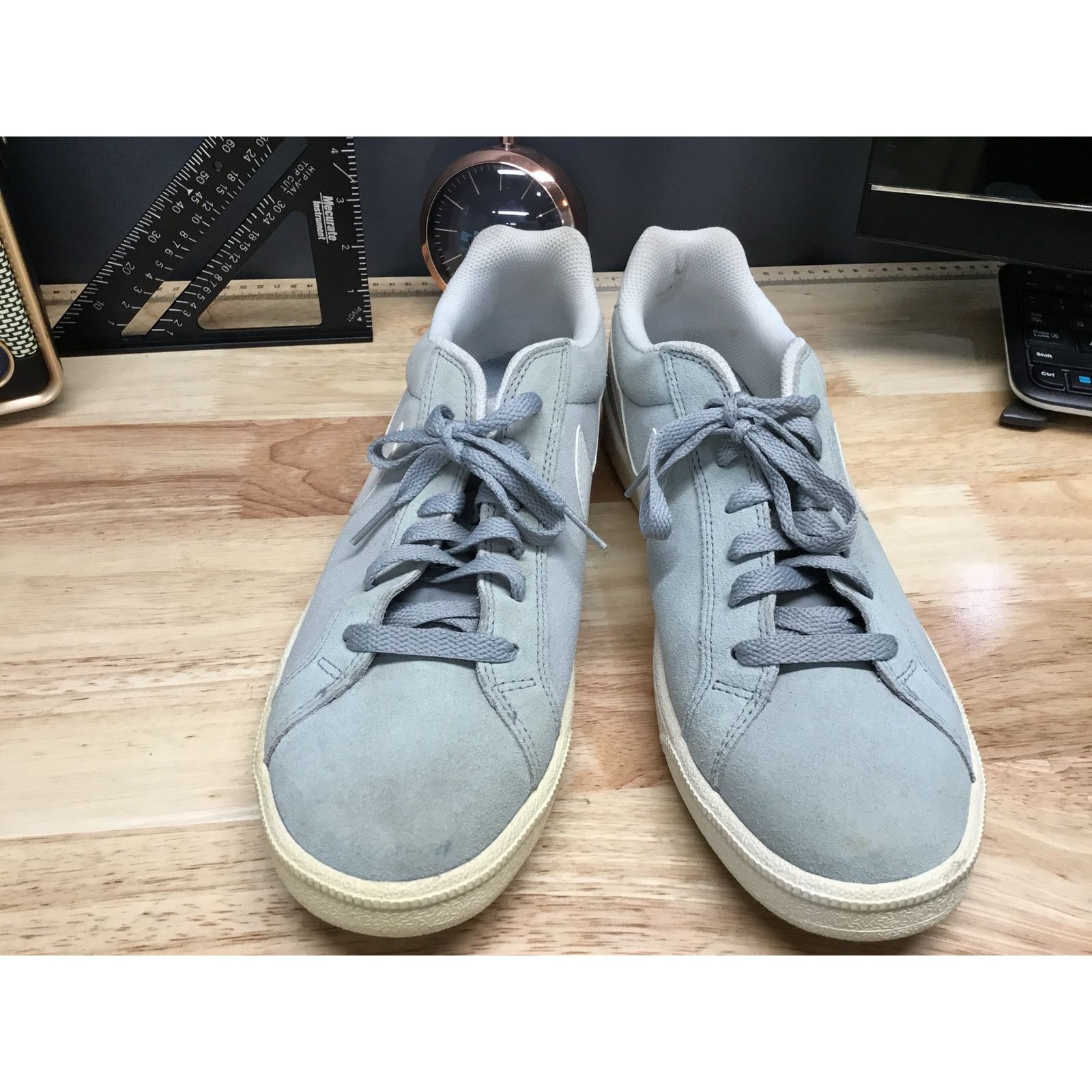 Nike Nike 653485-010 Sneakers Men's US 12 Gray Suede Casual Shoes Size US 12 / EU 45 - 2 Thumbnail