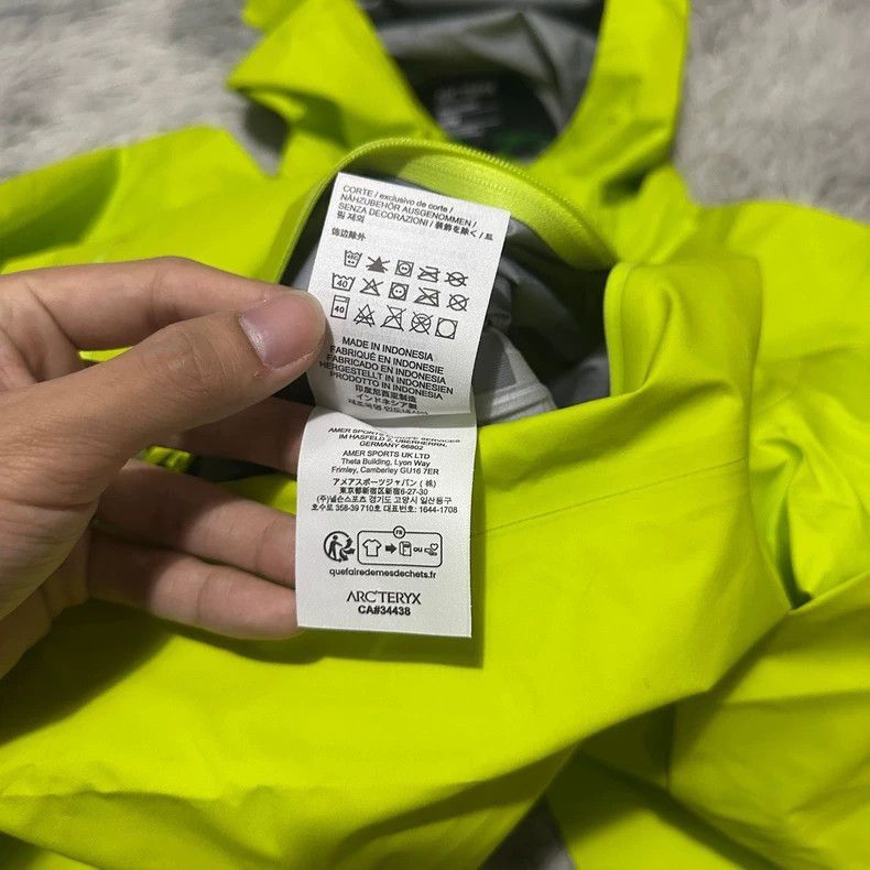 Arc'teryx Arcteryx Beta Jacket Hooded Outerwear Size US M / EU 48-50 / 2 - 7 Thumbnail