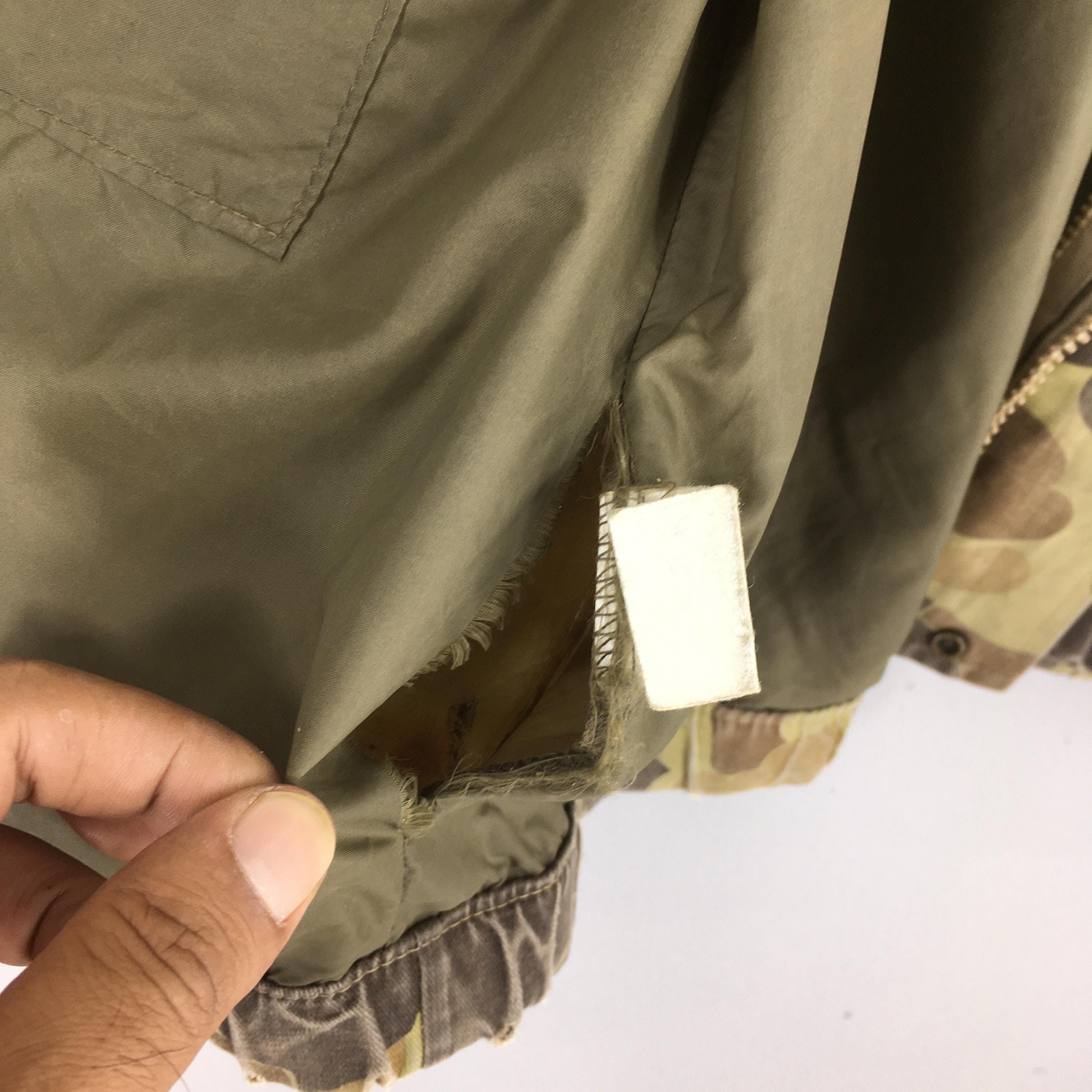 Columbia Vintage 1990s Columbia Duck Camo Hunting Jacket Large Size US L / EU 52-54 / 3 - 7 Thumbnail