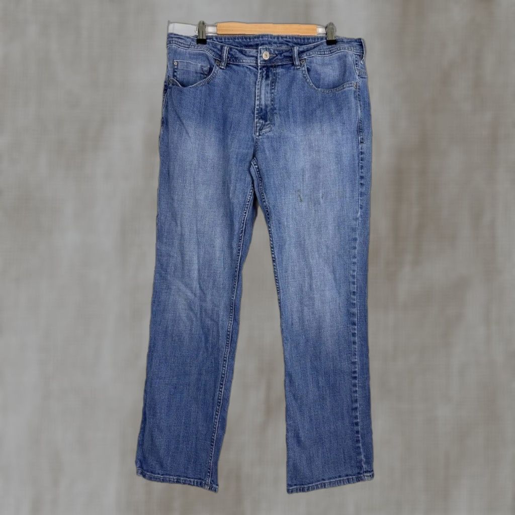 Buffalo David Bitton Buffalo David Bitton Jeans Jackson-X Straight Stretch Men's 36 x 30 Medium Wash Blue Denim Logo American Regular Mens Size US 36 / EU 52 - 1 Thumbnail