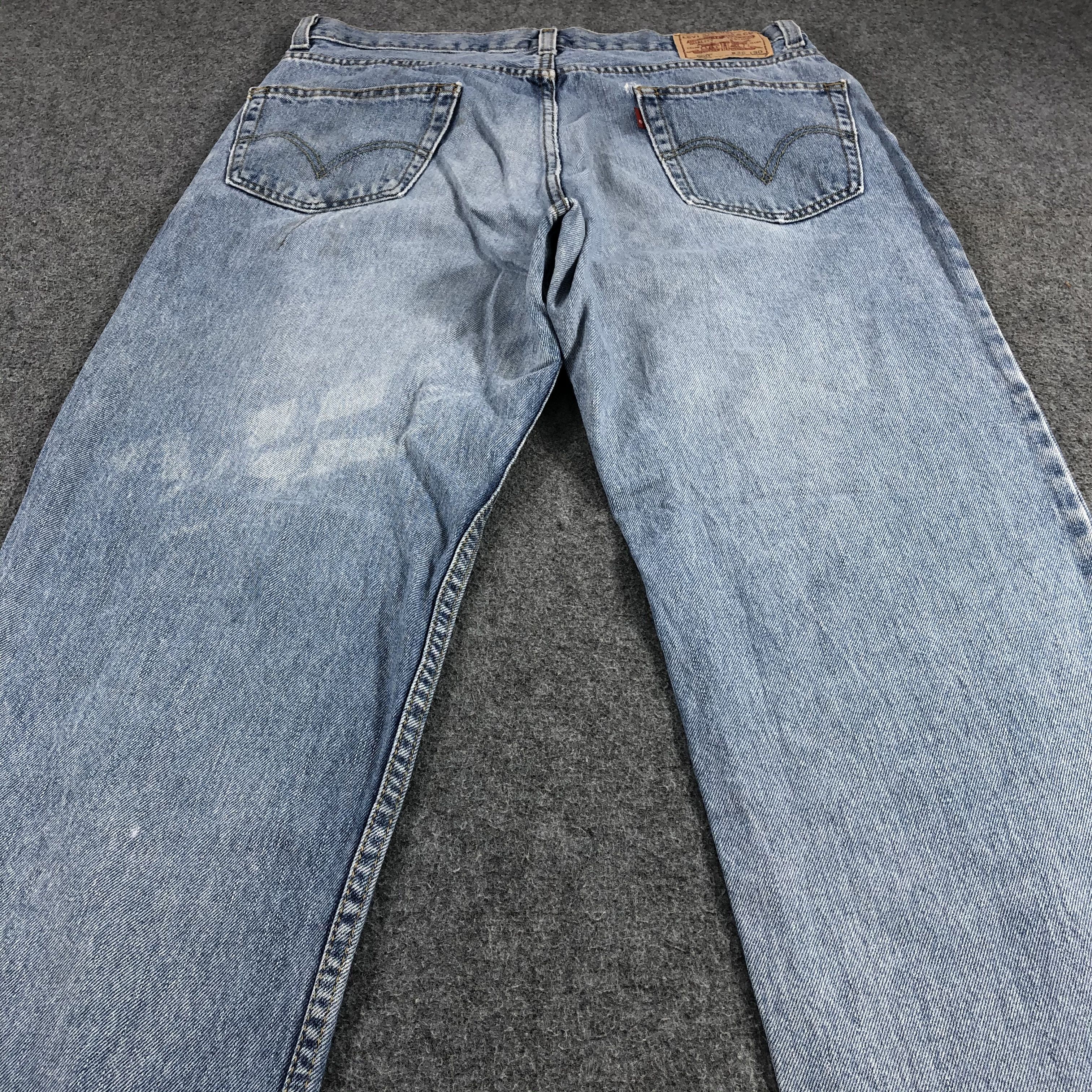 Levi's Vintage Levis 550 Jeans Blue Wash Denim KJ442 Size US 36 / EU 52 - 4 Thumbnail