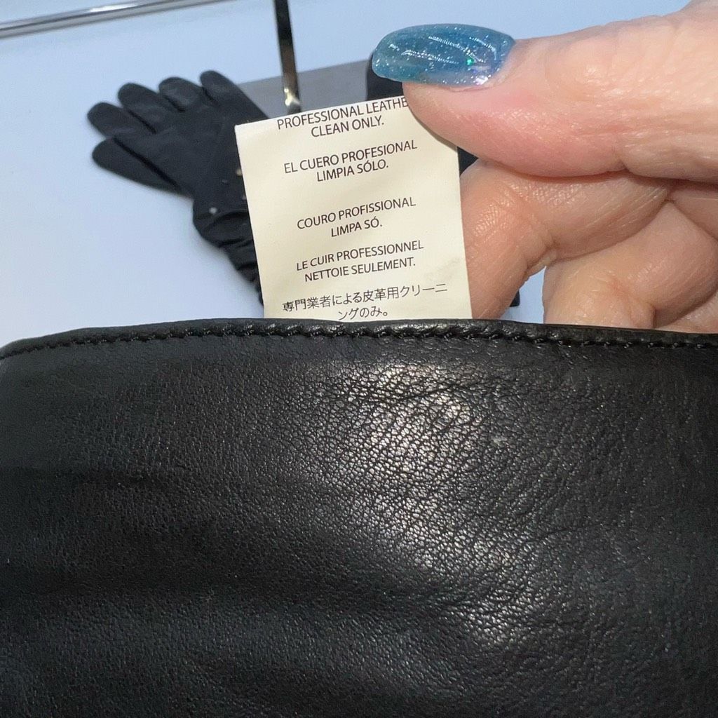 Armani Exchange Armani Exchange Lambskin Studded Gloves and Bag Set Gloves a Size ONE SIZE - 16 Thumbnail