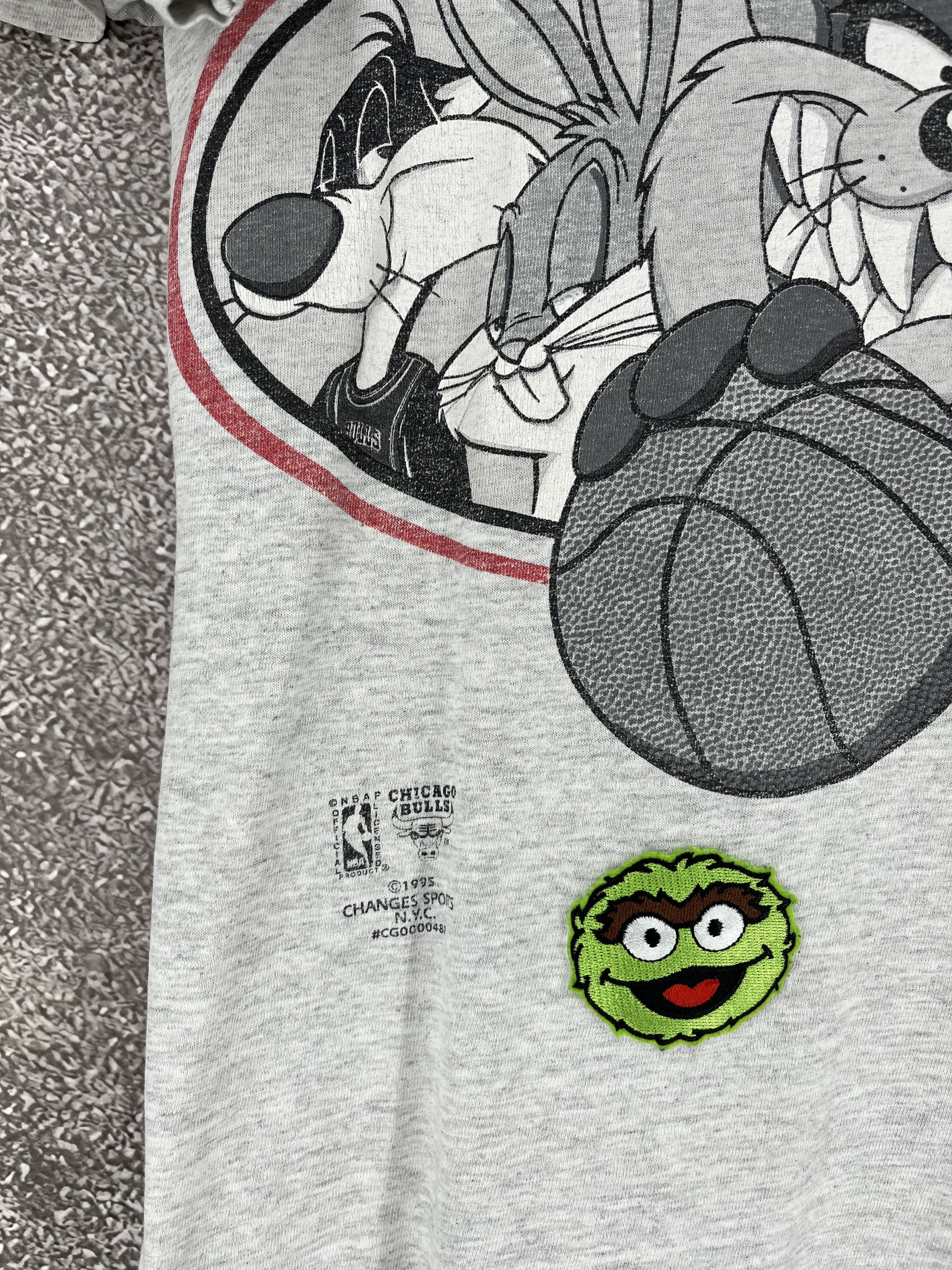 Warner Bros Vintage Looney Tunes Chicago Bull Grey Shirt 90S MADE IN USA Size US L / EU 52-54 / 3 - 6 Thumbnail