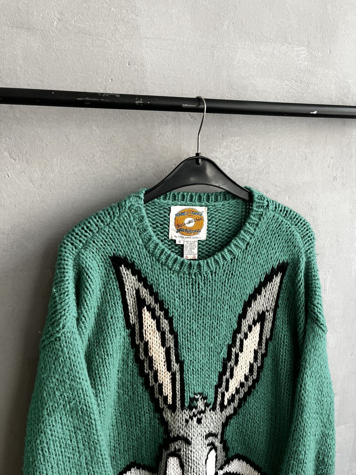 Designer × Disney × Vintage Looney Tunes 1985 sweater big logo vintage Size US S / EU 44-46 / 1 - 3 Thumbnail