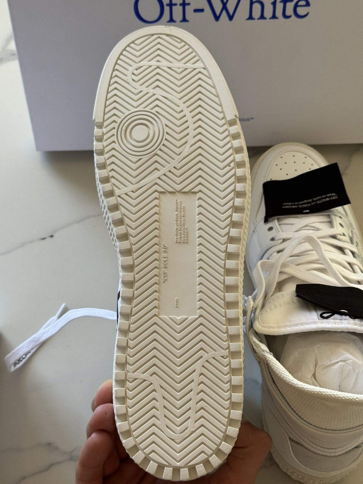 Off-White 3.0 OFF COURT CALF LEATHER WHITE BLACK Size US 13 / EU 46 - 9 Thumbnail