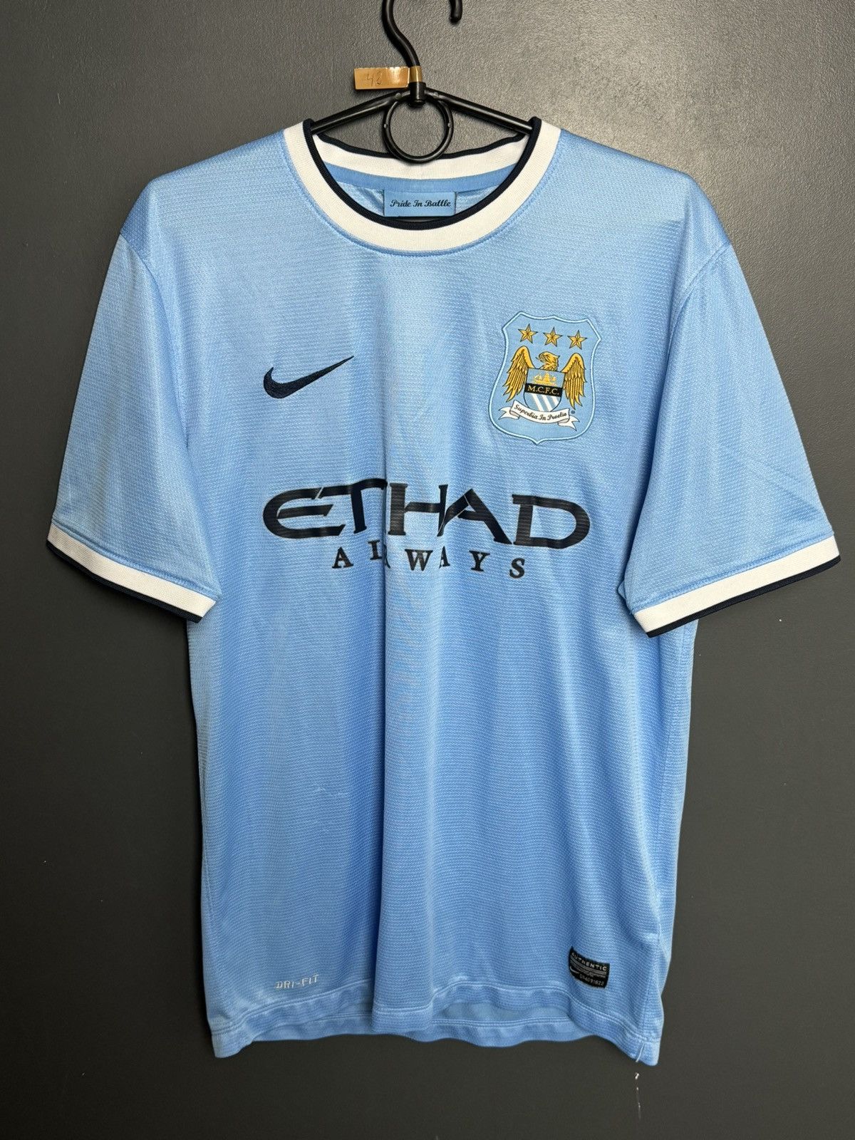 Nike Manchester City 13/14 Home Football Jersey Size US M / EU 48-50 / 2 - 1 Thumbnail