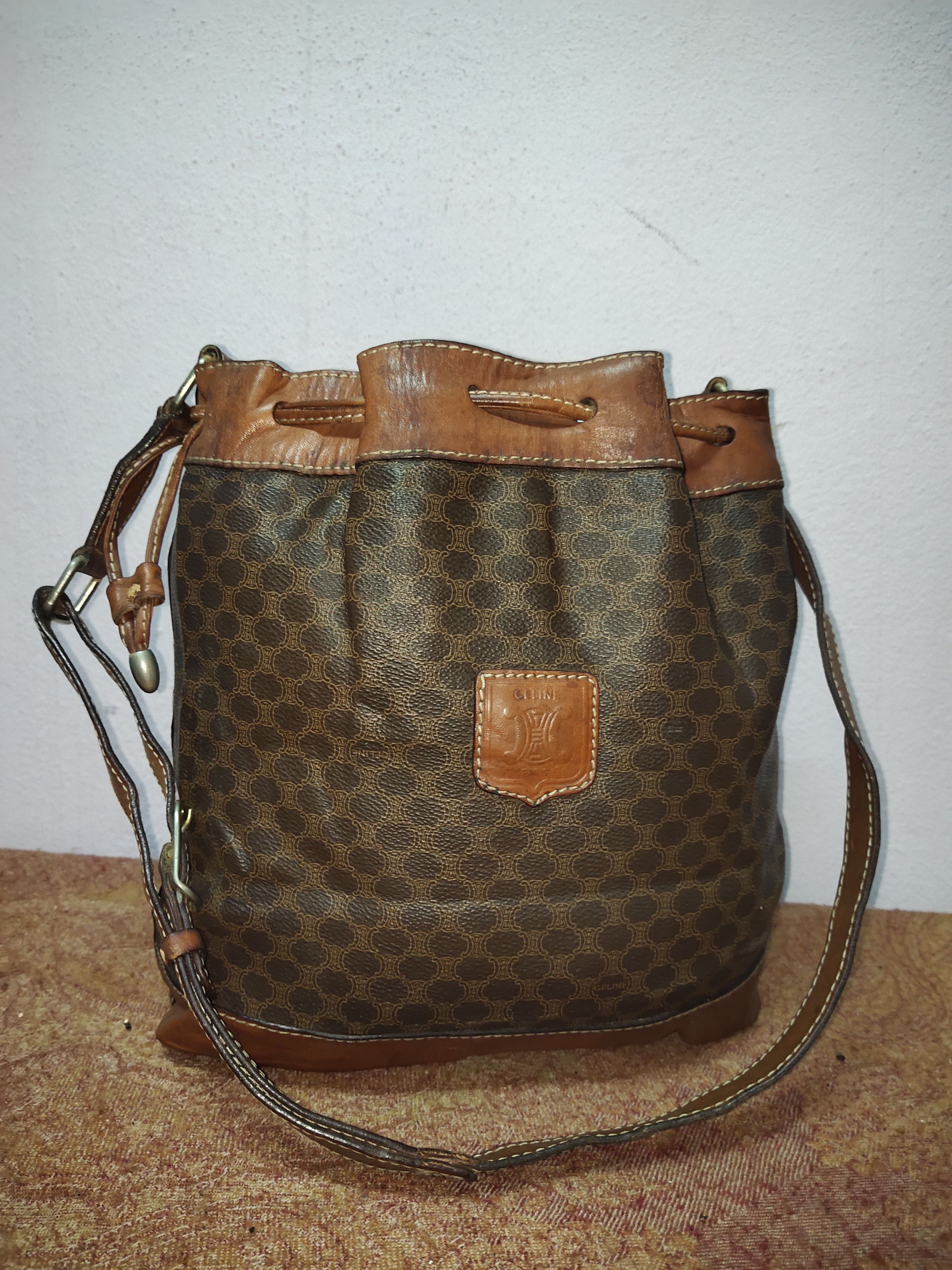 Celine Authentic Vintage CELINE Bucket Shoulder Bag Size ONE SIZE - 5 Thumbnail