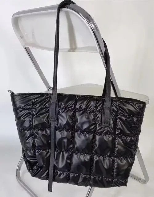 Japanese Brand Fashion y2k unisex quilted shoulder tote bag Size ONE SIZE - 2 Thumbnail