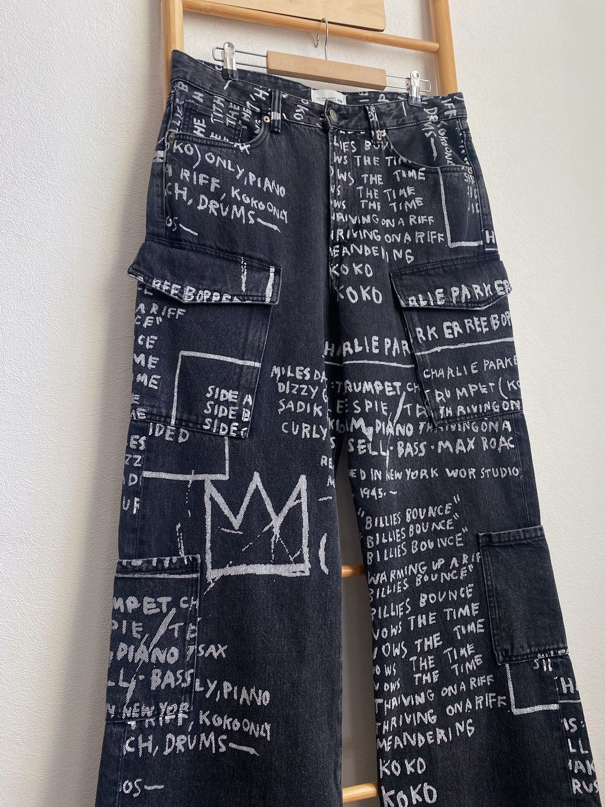 H&M × Jean-Michel Basquiat × Who Decides War Who Decides War Baggy denim jeans H&M x Basquiat x Ev&Tela Size US 32 / EU 48 - 4 Thumbnail