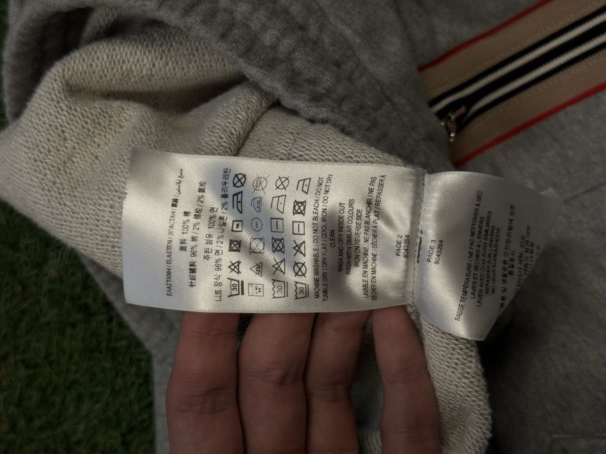Burberry Burberry Sweatpants Size Medium Pre Owned 🧼 Size US 31 - 13 Thumbnail