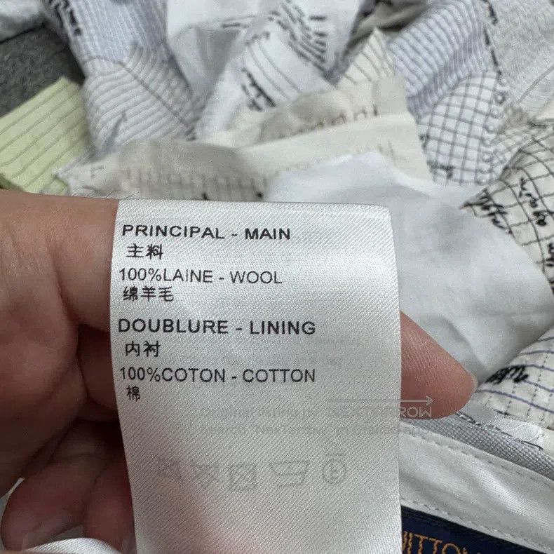 Louis Vuitton Louis Vuitton size US 46 Show Love Letter Casual Pants Size US 30 / EU 46 - 4 Thumbnail