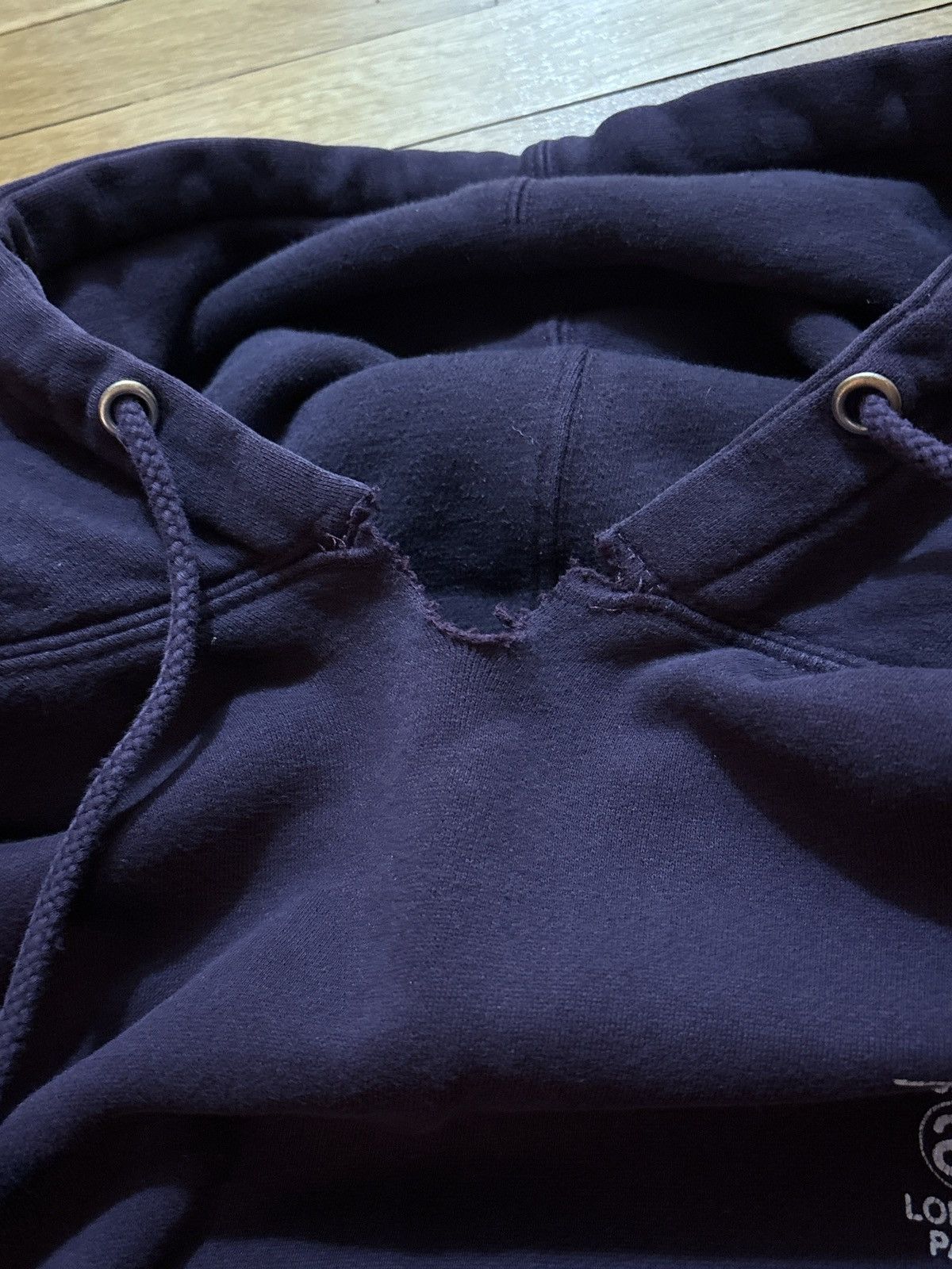 Japanese Brand Vintage 90’s Stussy Worldwide World Tour Distressed Hoodie Size US M / EU 48-50 / 2 - 5 Thumbnail