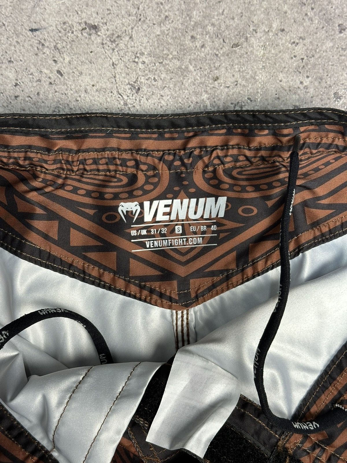 Other Vintage Venum MMA Muay Thai Shorts Mexico Logo Rare Archival Size US 32 / EU 48 - 8 Thumbnail