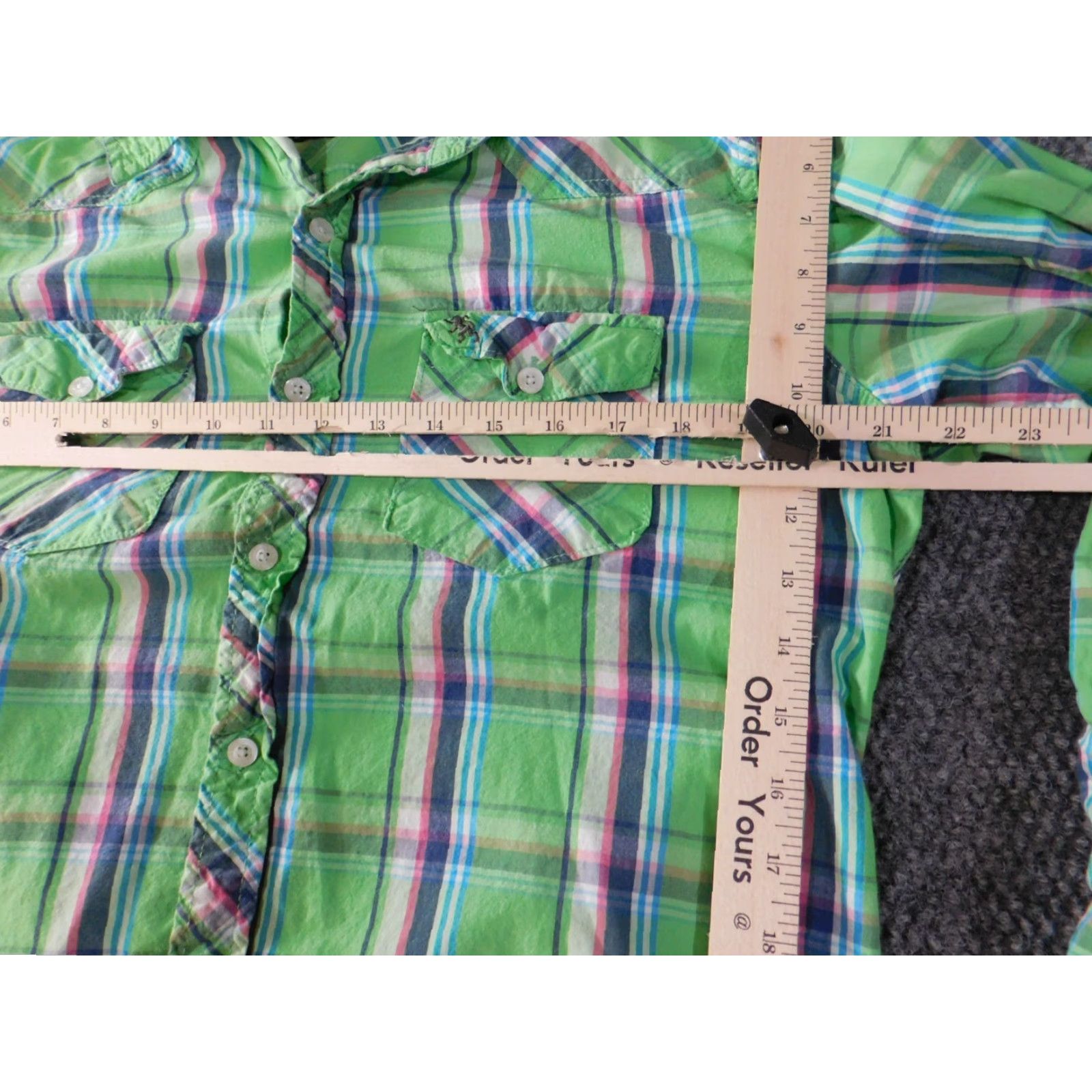 English Laundry Lions Crest English Laundry Mens Shirt Large Green Plaid Button-Down Short Sleeve Collared Knit Cotton Button-Up Mens Regular” Size US L / EU 52-54 / 3 - 5 Thumbnail