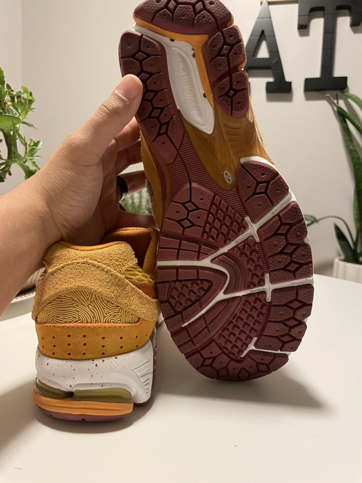 New Balance × Salehe Bembury New Balance Salehe Bembury x 2002R Orange ML200R1 Size 9 Size US 9 / EU 42 - 7 Thumbnail