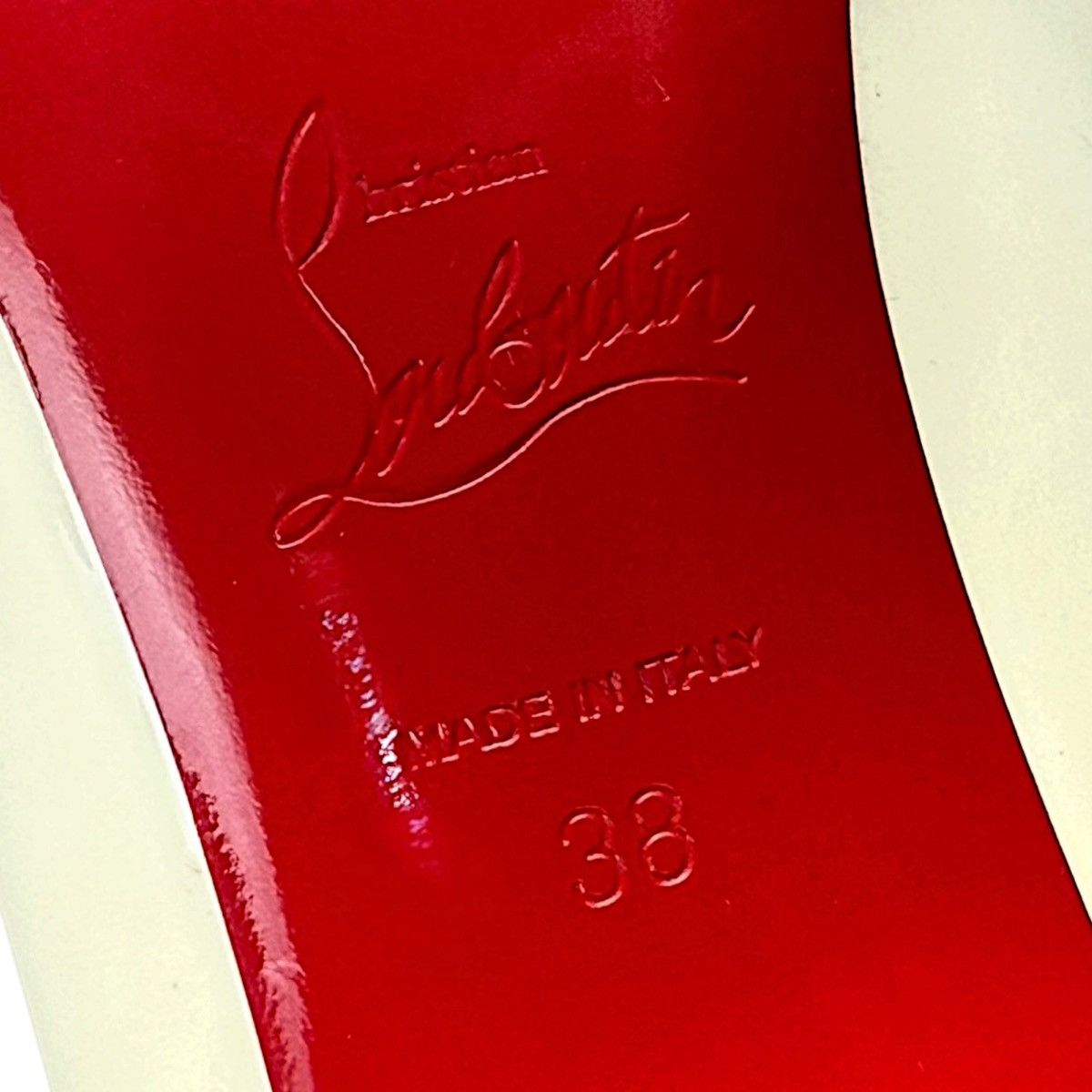 Christian Louboutin Christian Louboutin Cream Patent Mary Jane Pumps Size 38 Size US 8 / IT 38 - 6 Thumbnail