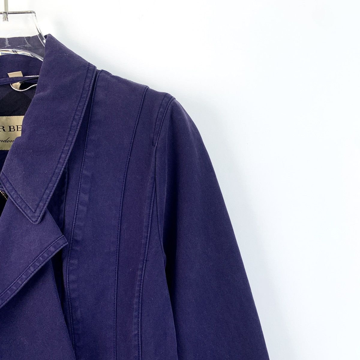 Burberry Burberry dark purple ruffled lapel washed denim jacket Size S / US 4 / IT 40 - 3 Thumbnail