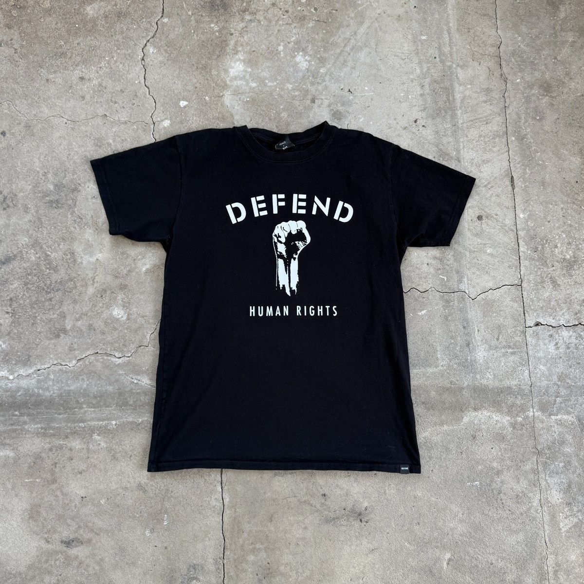 DEFEND PARIS × Designer Defend Paris Human Rights T-Shirt Size US L / EU 52-54 / 3 - 1 Thumbnail
